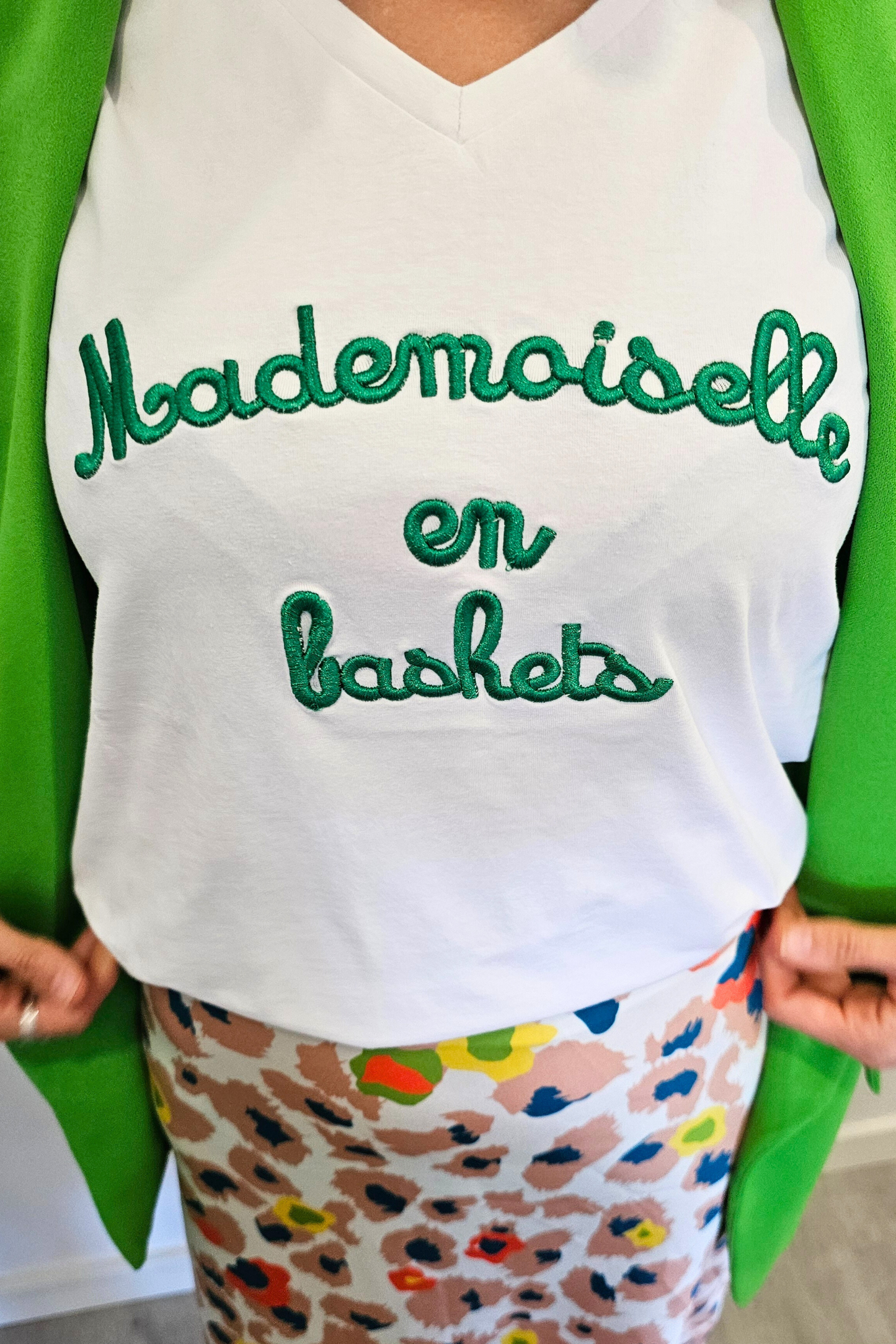 Camiseta Mademoiselle letras verdes